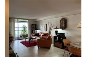 110 Lake Emerald Dr 309, Oakland Park, FL 33309 Sold 03/05/25