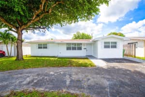 8480 NW 10th St, Pembroke Pines, FL 33024 Sold 11/12/24