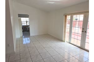 19607 NW 62nd Ave, Hialeah, FL 33015 Sold 02/24/25