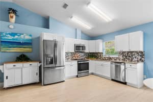 2420 88th Ave, Vero Beach, FL 32966 Sold 12/04/24