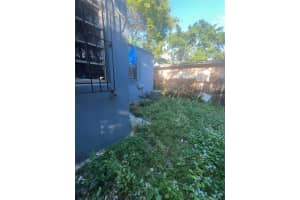 812 NW 103rd St, Miami, FL 33150 Sold 12/12/24