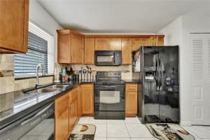 10303 Sunrise Lakes Blvd 112, Sunrise, FL 33322 Sold 03/21/25