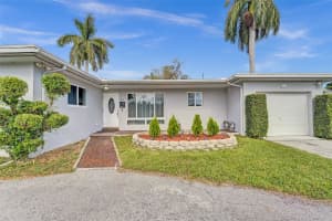 214 N 31st Ave, Hollywood, FL 33021 Sold 12/27/24