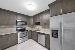 490 N Laurel Dr 7a, Margate, FL 33063 Sold 12/30/24