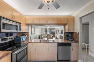 7175 ORANGE DR 222H, Davie, FL 33314 Sold 12/04/24