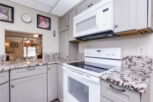 5901 NW 61st Ave 101, Tamarac, FL 33319 Sold 11/25/24