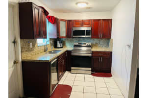 155 NW 41st Ct, Pompano Beach, FL 33064 Sold 02/14/25