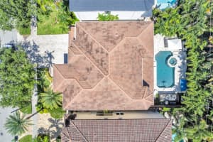 930 SE 9th St, Fort Lauderdale, FL 33316 Sold 01/08/25