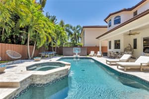 930 SE 9th St, Fort Lauderdale, FL 33316 Sold 01/08/25