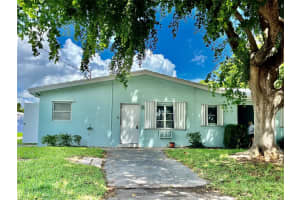 3801 NE 22nd Ter 4, Lighthouse Point, FL 33064 Sold 12/30/24