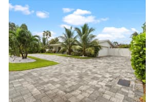 4431 NE 27th Ter, Lighthouse Point, FL 33064 Sold 03/21/25