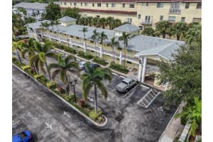 2660 NE 8th Ave 118, Wilton Manors, FL 33334 Sold 12/19/24