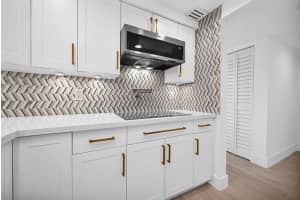 6195 Rock Island Rd 410, Tamarac, FL 33319 Sold 12/12/24