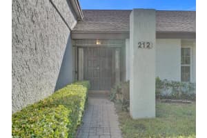 212 NE 2nd Ct, Dania Beach, FL 33004 Sold 03/11/25