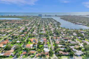 701 N 14th Ave, Hollywood, FL 33019 Sold 11/07/24