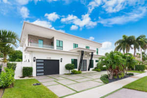 4910 NE 29th Ave, Lighthouse Point, FL 33064 - MLS#F10464144