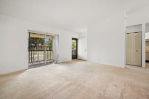 6560 Chasewood Dr H, Jupiter, FL 33458 Sold 04/18/25