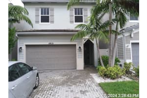 4815 NW NW 48th Ter, Tamarac, FL 33319 Sold 07/11/25
