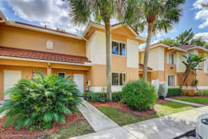 834 NW 91st Ter 834, Plantation, FL 33324 - MLS#F10464197