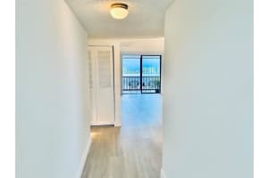 116 Lake Emerald Dr 308, Oakland Park, FL 33309 Sold 11/14/24