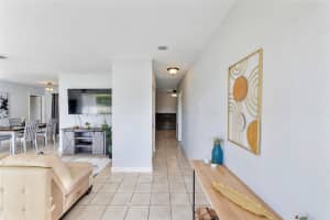 7402 Westwood Dr, Tamarac, FL 33321 Sold 11/18/24