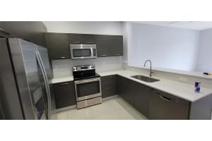3523 NW 13th St 3523, Fort Lauderdale, FL 33311 Sold 11/14/24