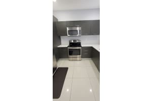 3523 NW 13th St 3523, Fort Lauderdale, FL 33311 Sold 11/14/24