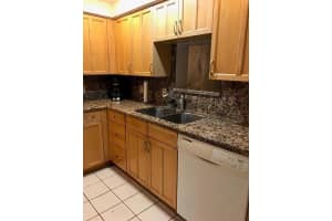 1020 Lincoln A 1020, Boca Raton, FL 33434 - MLS#F10464322