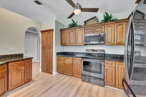 7552 Parkside Pl, Margate, FL 33063 Sold 11/15/24