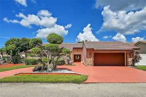 7400 Corkwood Cir, Tamarac, FL 33321 Sold 02/06/25