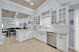 7400 Corkwood Cir, Tamarac, FL 33321 Sold 02/06/25