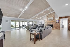 7400 Corkwood Cir, Tamarac, FL 33321 Sold 02/06/25