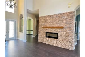 520 EDGEBROOK LANE, West Palm Beach, FL 33411 Sold 03/13/25