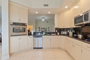 16135 Emerald Estates Dr 271, Weston, FL 33331 Sold 11/14/24