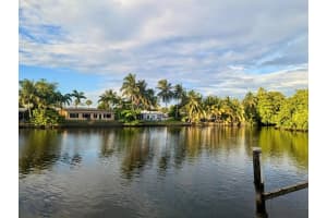 717 NW 30th St, Wilton Manors, FL 33311 Sold 05/14/25