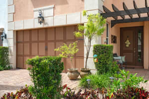 2036 Foxtail View Ct, West Palm Beach, FL 33411 Sold 04/22/25