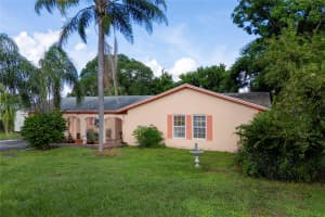 8153 SE Carlton St, Hobe Sound, FL 33455 Sold 01/16/25