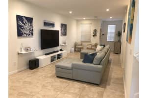 153 W Astor Cir, Delray Beach, FL 33484 Sold 12/12/24