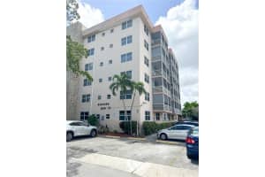 1830 Dixieanna St 201, Hollywood