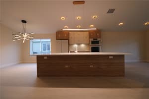 4645 NW 7th St, Deerfield Beach, FL 33442 Sold 02/10/25