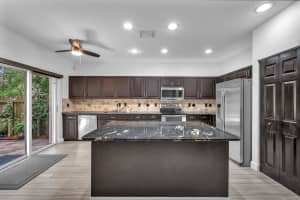 1977 NW 100 Way, Pembroke Pines, FL 33024 Sold 11/15/24