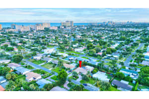 2374 NE 8th Ct, Pompano Beach, FL 33062 Sold 09/04/25