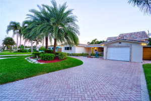 2374 NE 8th Ct, Pompano Beach, FL 33062 Sold 09/04/25