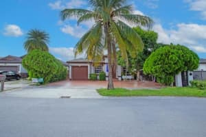 8748 NW 146th Ln, Miami Lakes, FL 33018 Sold 02/26/25