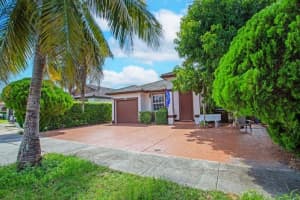 8748 NW 146th Ln, Miami Lakes, FL 33018 Sold 02/26/25