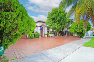 8748 NW 146th Ln, Miami Lakes, FL 33018 Sold 02/26/25