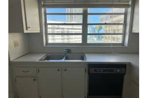 1817 S Ocean Dr 915, Hallandale Beach, FL 33009 Sold 12/18/24