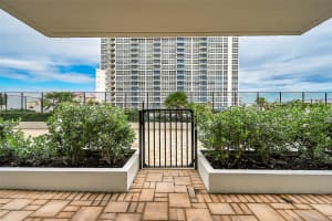 525 N Ocean Blvd 422, Pompano Beach, FL 33062 Sold 04/21/25