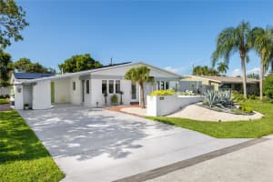 1321 NE 42nd St, Oakland Park, FL 33334 Sold 02/18/25