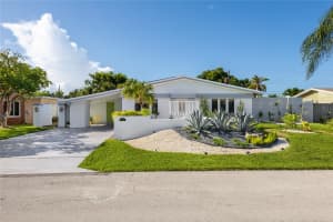 1321 NE 42nd St, Oakland Park, FL 33334 Sold 02/18/25